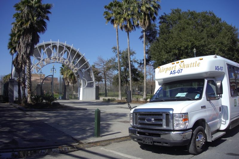 New Orleans Airport Shuttle